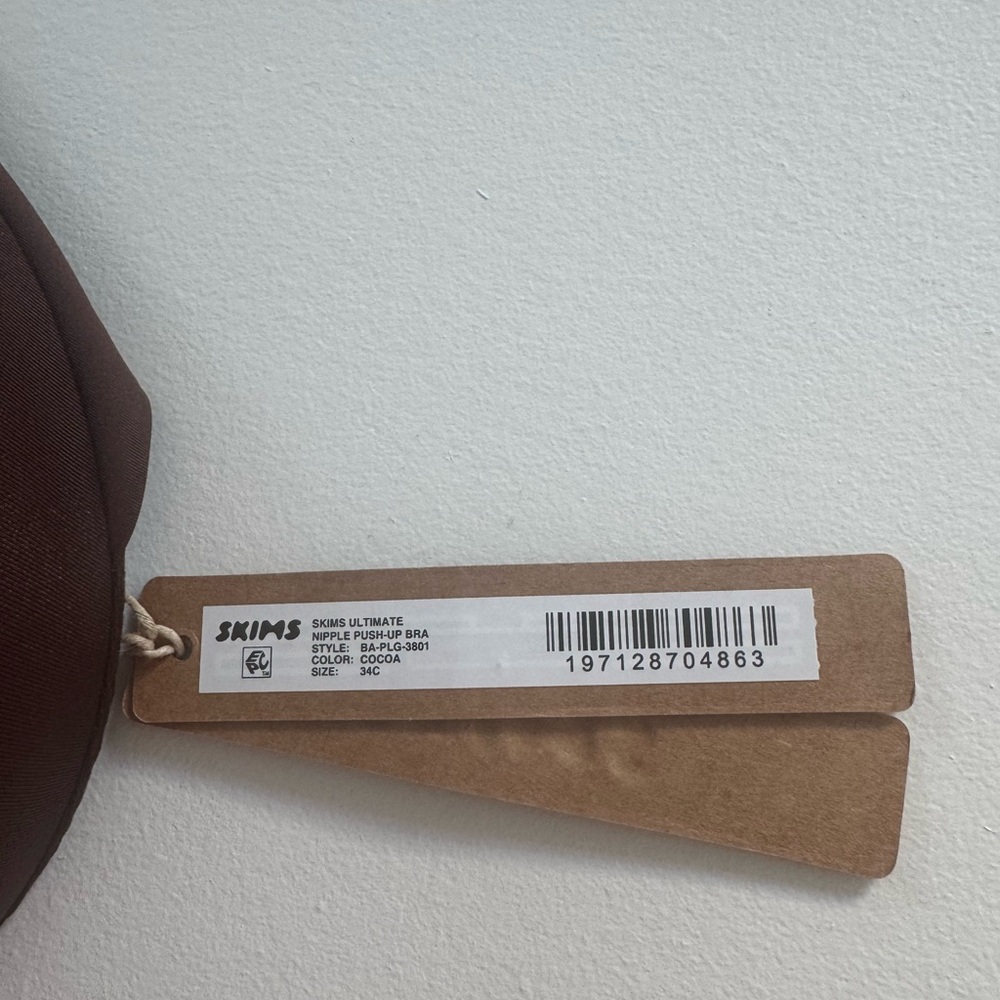 SKIMS Ultimate NIPPLE PUSH-UP BRA 34C - Picture 9 of 11